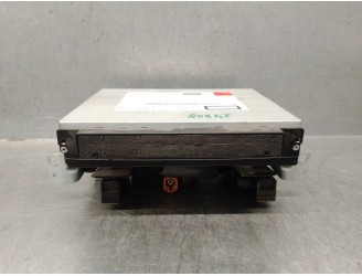 Recambio de sistema audio / radio cd para jaguar f-pace (x761) 2.0 td4 awd referencia OEM IAM FW9311B608AD C2D35999 