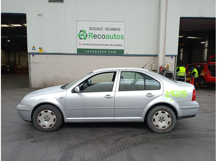 volkswagen bora i (1j2) del año 2005