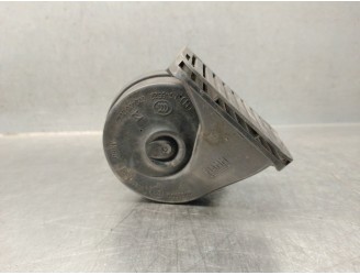 Recambio de claxon para jaguar f-pace (x761) 2.0 td4 awd referencia OEM IAM GX7313801AA T4N4040 