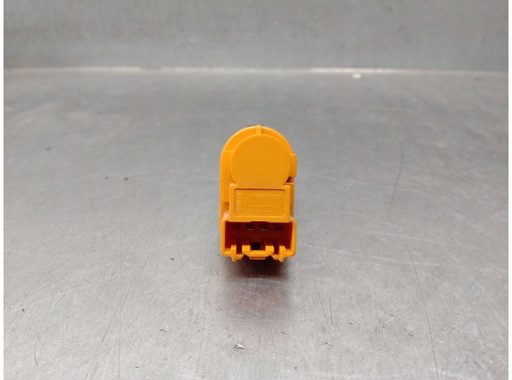 Recambio de interruptor para jaguar f-pace (x761) 2.0 td4 awd referencia OEM IAM HK839G854AA T2H10001 