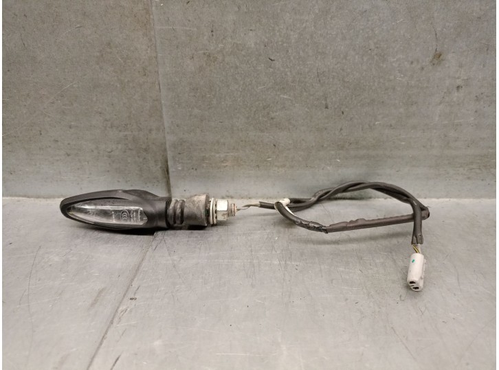 Recambio de piloto trasero izquierdo para ktm duke 125 duke abs referencia OEM IAM JY401025 JY401025 