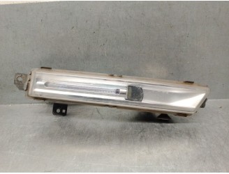 Recambio de faro antiniebla derecho para jaguar f-pace (x761) 2.0 td4 awd referencia OEM IAM HK8315200AB T4A3875 105810200AB