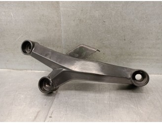 Recambio de soporte motor derecho para ktm duke 125 duke abs referencia OEM IAM 93003006000 93003006000 