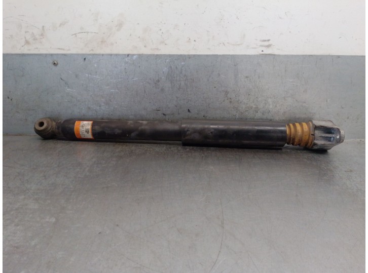 Recambio de amortiguador trasero derecho para mazda 6 sedán (gj, gl) 2.2 d (gj2fp) referencia OEM IAM GHK528910F GHK528910F 