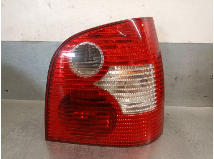 Recambio de piloto trasero derecho para volkswagen polo iv (9n_, 9a_) 1.4 16v referencia OEM IAM 6Q6945096B 6Q6945096G 