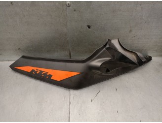 Recambio de molduras traseras para ktm duke 125 duke abs referencia OEM IAM JP181005 93008039000KC 