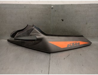 Recambio de molduras traseras para ktm duke 125 duke abs referencia OEM IAM JP181004 93008041100C1 
