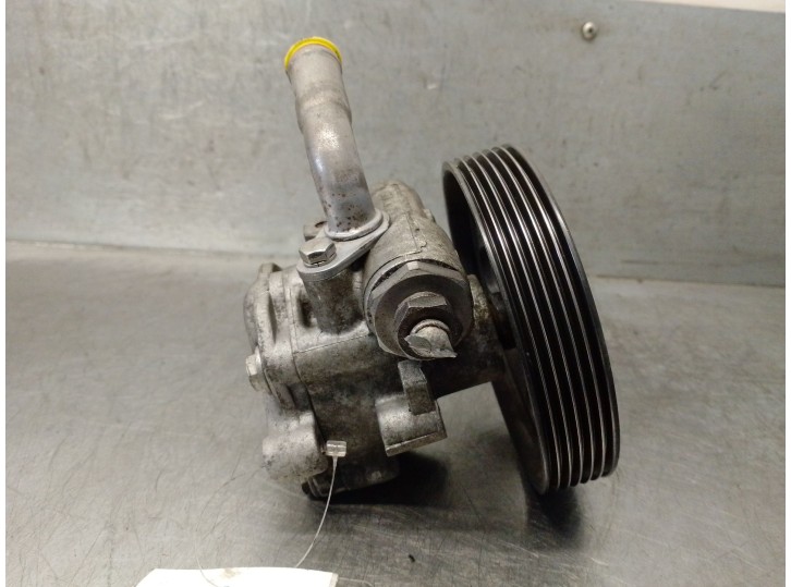 Recambio de bomba servodireccion para ford fiesta v van 1.4 tdci referencia OEM IAM 2S6C3A696DD 1416165 