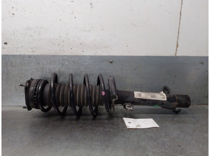 Recambio de amortiguador delantero derecho para ford fiesta v van 1.4 tdci referencia OEM IAM 2S6118045DF 1329534 