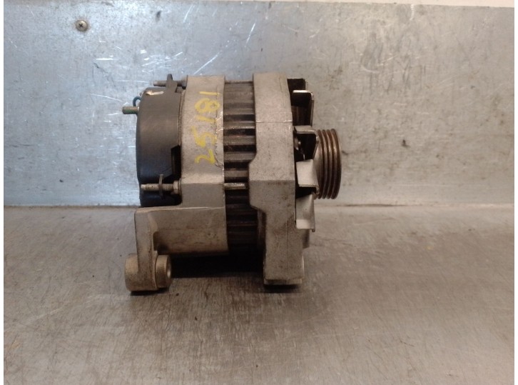 Recambio de alternador para peugeot 205 ii (20a/c) 1.8 td referencia OEM IAM 570525 570525 