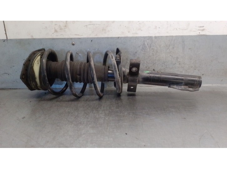 Recambio de amortiguador delantero derecho para renault grand scénic ii (jm0/1_) 1.6 referencia OEM IAM 8200362637 8200362637 