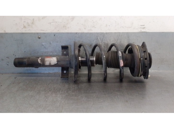 Recambio de amortiguador delantero izquierdo para renault grand scénic ii (jm0/1_) 1.6 referencia OEM IAM 8200362637 8200362637 