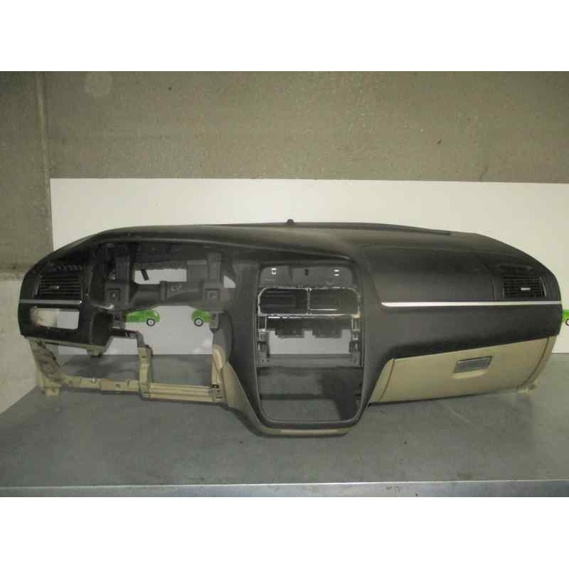 Recambio de salpicadero para fiat linea (110) 1.4 16v turbo referencia OEM IAM  NEGRO Y BEIGE 