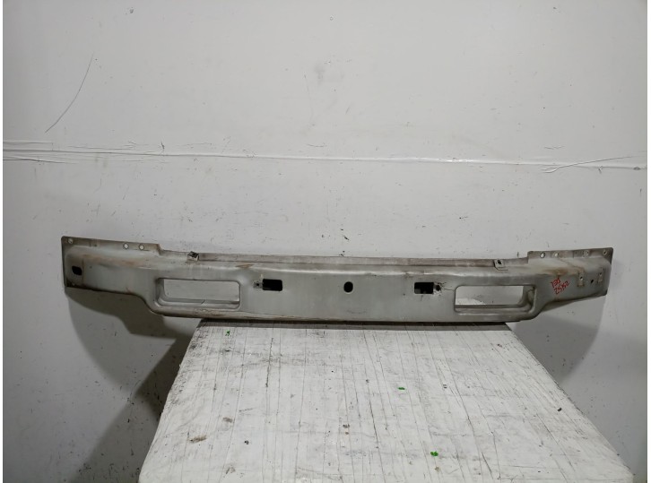 Recambio de refuerzo paragolpes delantero para mercedes-benz vito autobús (w638) 112 cdi 2.2 (638.194) referencia OEM IAM 611980