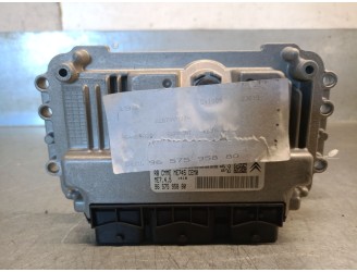 Recambio de centralita motor uce para citroën c4 i (lc_) 1.6 16v referencia OEM IAM 9657595880 