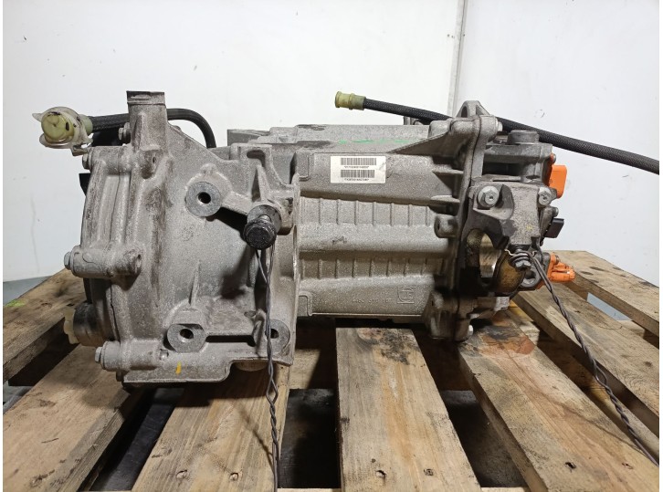 Complete engine replacement part for Renault Fluence Z.E. OEM IAM reference 5AM40 290127741R 