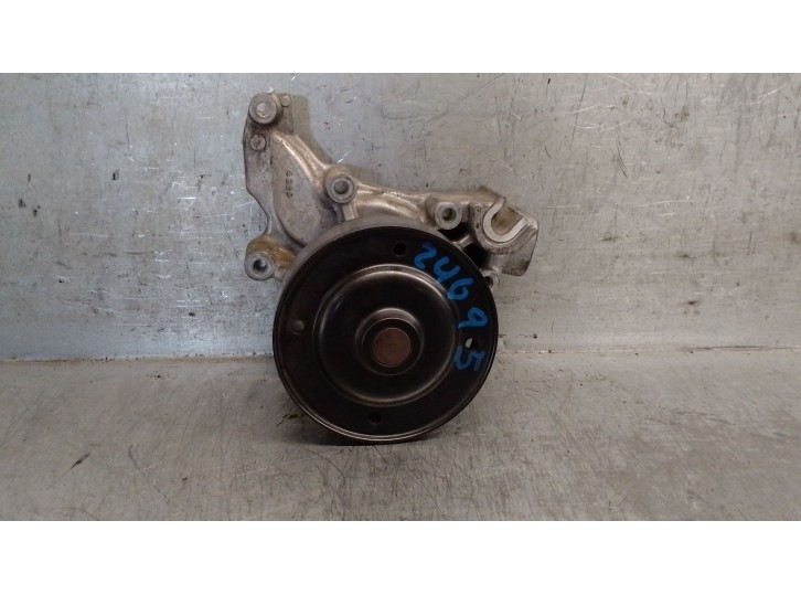 Recambio de bomba agua para mazda 3 (bm, bn) 2.2 d referencia OEM IAM SH0115100 SH0115100 