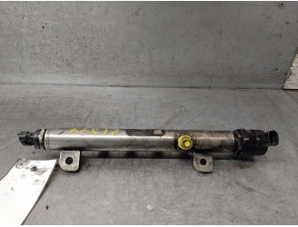 Recambio de rampa inyectora para opel vectra c station wagon (z02) 1.9 cdti (f35) referencia OEM IAM 55200251 5817301 0445210117