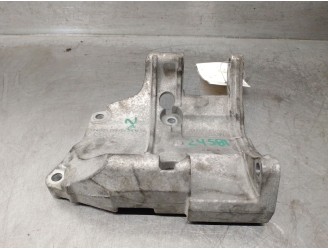 Recambio de soporte alternador para ssangyong actyon i 2.0 xdi referencia OEM IAM A6651550535 6651500570 