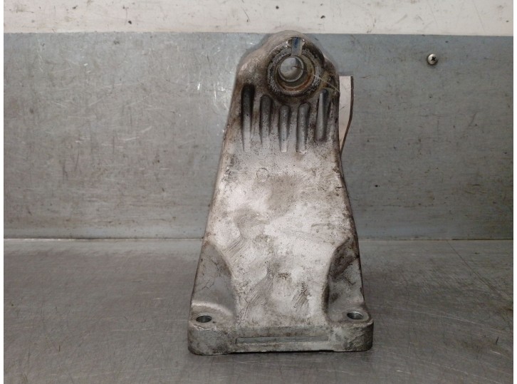 Recambio de soporte motor derecho para ssangyong actyon i 2.0 xdi referencia OEM IAM A6652231804 6652231804 