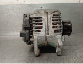 Recambio de alternador para volkswagen golf iv (1j1) 1.8 referencia OEM IAM 028903018D 028903018A 0124325003