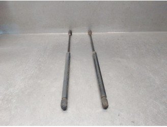 Recambio de amortiguadores maletero / porton para renault megane i (ba0/1_) 1.6 e (ba0f, ba0s) referencia OEM IAM 7700828451 770