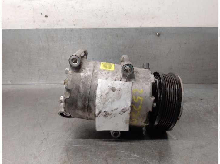 Recambio de compresor aire acondicionado para ford focus iii 1.6 ecoboost referencia OEM IAM AV6119D629CA 1852376 