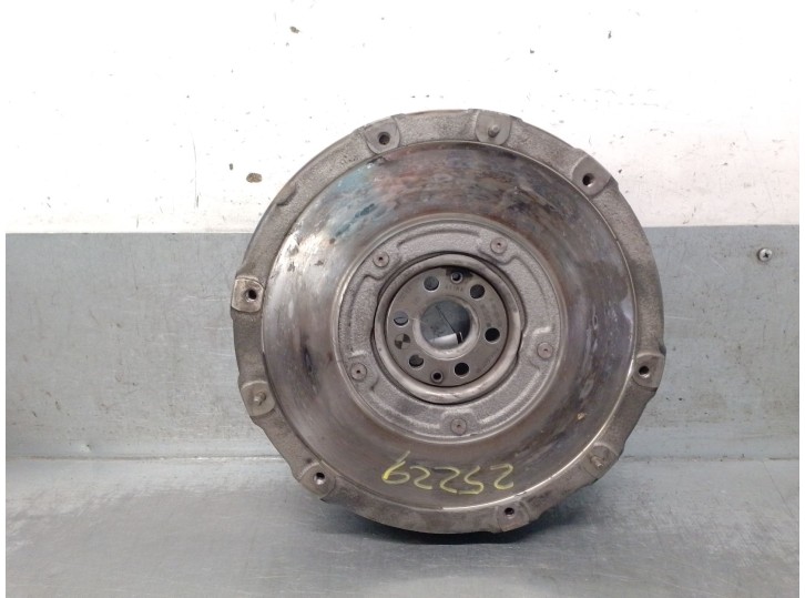 Replacement flywheel for Ford Focus III 1.6 EcoBoost OEM IAM reference AV616477BB 1743584 A011001500