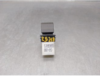 Recambio de mando elevalunas trasero izquierdo para skoda superb ii station wagon (3t5) 2.0 tdi 16v 4x4 referencia OEM IAM 5J095