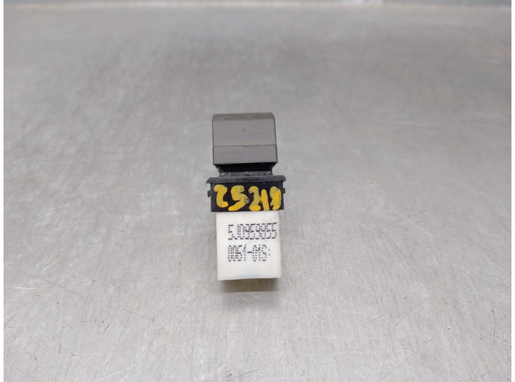 Recambio de mando elevalunas trasero izquierdo para skoda superb ii station wagon (3t5) 2.0 tdi 16v 4x4 referencia OEM IAM 5J095