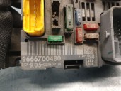 Recambio de caja reles / fusibles para citroën berlingo furgoneta/monovolumen (b9) 1.6 hdi 75 referencia OEM IAM 9666700480 
