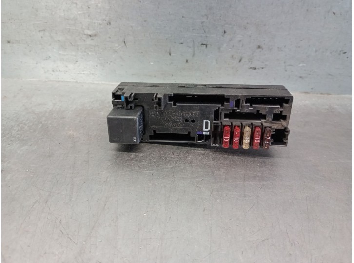 Recambio de caja reles / fusibles para mercedes-benz clase e (w210) e 200 cdi (210.007) referencia OEM IAM A0005400372 05376120