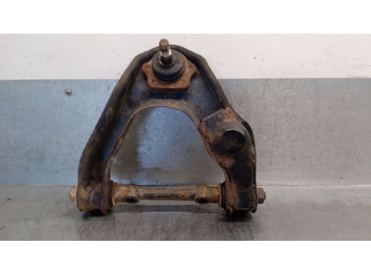 Recambio de brazo suspension superior delantero derecho para ford maverick (uds, uns) 2.7 td referencia OEM IAM 1956034 1956034 