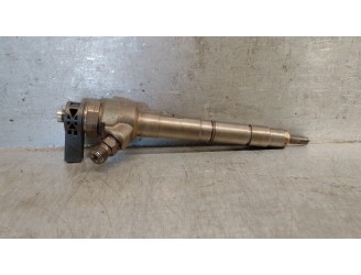 Recambio de inyector para skoda superb ii station wagon (3t5) 2.0 tdi 16v 4x4 referencia OEM IAM 03L130277J 03L130277J 044511036