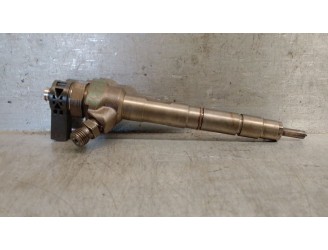 Recambio de inyector para skoda superb ii station wagon (3t5) 2.0 tdi 16v 4x4 referencia OEM IAM 03L130277J 03L130277J 044511036