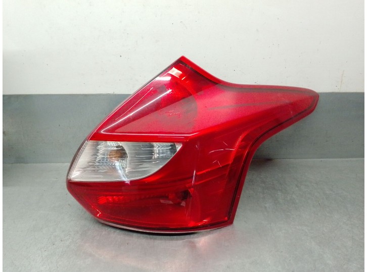 Recambio de piloto trasero derecho para ford focus iii 1.6 ecoboost referencia OEM IAM BM5113404BL 1825319 