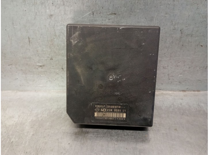 Recambio de caja reles / fusibles para renault megane iii hatchback (bz0/1_, b3_) 1.5 dci referencia OEM IAM 284B61871R 