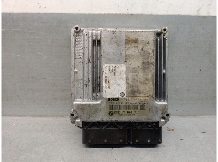 Recambio de centralita motor uce para bmw 3 touring (e91) 320 d referencia OEM IAM 7801711 0281013251