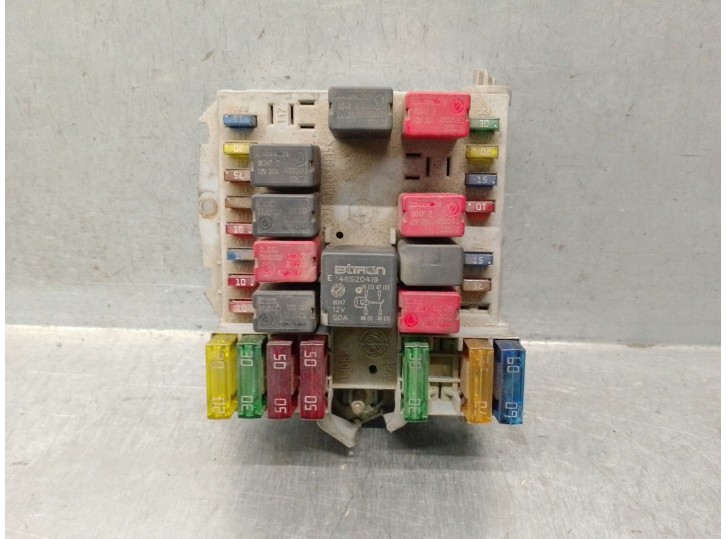 Recambio de caja reles / fusibles para fiat stilo (192_) 1.9 jtd (192_xe1a) referencia OEM IAM 51724394 