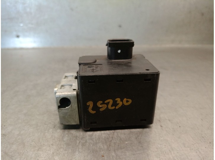 Recambio de antirrobo para renault megane ii (bm0/1_, cm0/1_) 1.6 16v (bm0c, cm0c) referencia OEM IAM 8200468515 