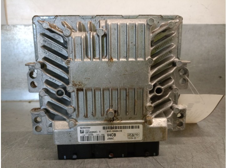 Recambio de centralita motor uce para ford kuga i 2.0 tdci referencia OEM IAM 8V4112A650CB 5WS40862CT