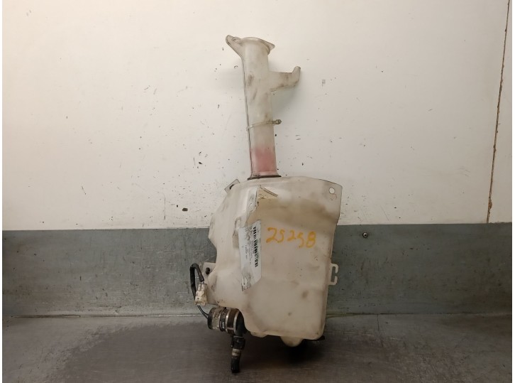 Recambio de deposito limpia para mitsubishi grandis (na_w) 2.0 di-d (na8w) referencia OEM IAM 8260A001 8260A001 