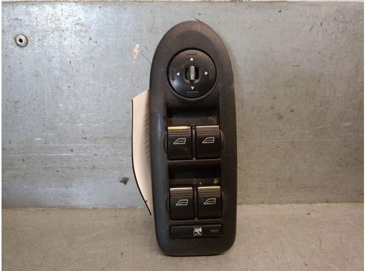 Recambio de mando elevalunas delantero izquierdo para ford kuga i 2.0 tdci referencia OEM IAM 8M5T14A132AC 1547152 