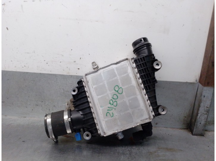 Recambio de intercooler para jaguar f-pace (x761) 2.0 td4 awd referencia OEM IAM GX736K775AC TLX1026 