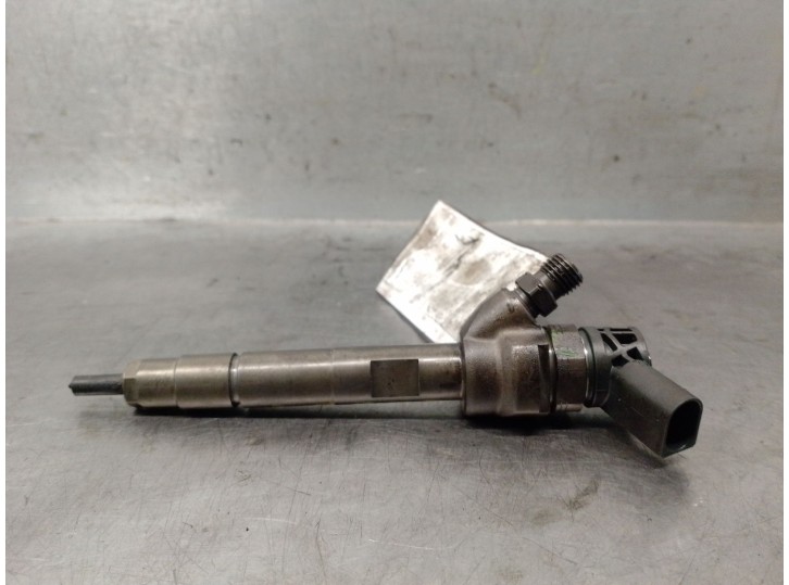 Recambio de inyector para bmw 5 gran turismo (f07) 530 d xdrive referencia OEM IAM 7810702 0445110478