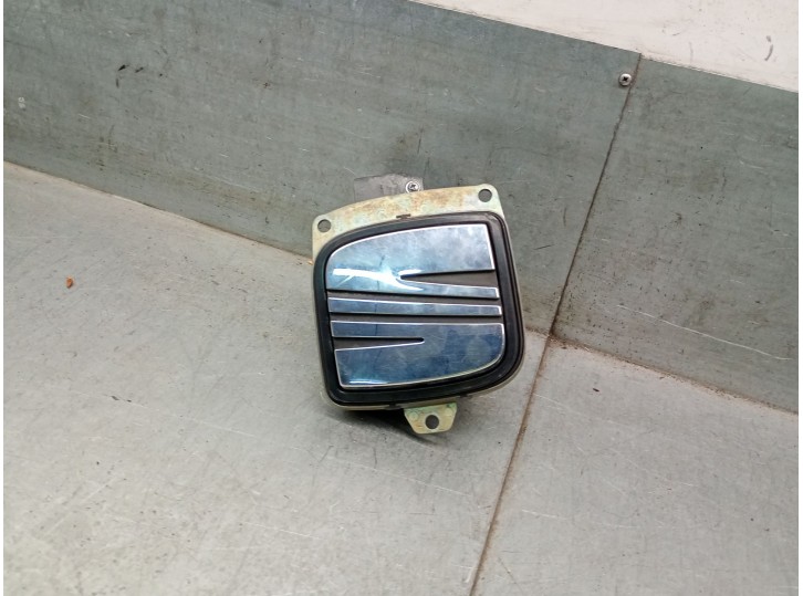 Recambio de maneta exterior porton para seat ibiza iii (6l1) 1.9 tdi referencia OEM IAM 6L6827565B 6L6827565B 