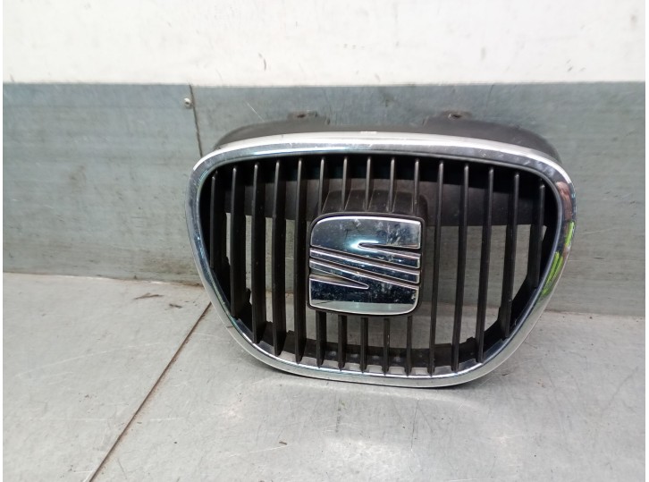 Recambio de rejilla delantera para seat ibiza iii (6l1) 1.9 tdi referencia OEM IAM 6L0853651 6L0853651D 