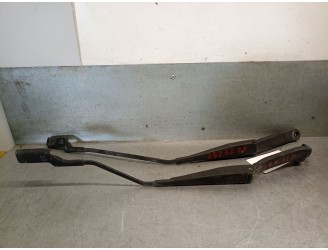 Recambio de brazo limpia delantero derecho para ford kuga i 2.0 tdci referencia OEM IAM 8V4117526CC 1722102 