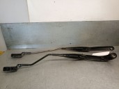 Recambio de brazo limpia delantero derecho para ford kuga i 2.0 tdci referencia OEM IAM 8V4117526CC 1722102 