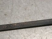 Recambio de brazo limpia delantero derecho para ford kuga i 2.0 tdci referencia OEM IAM 8V4117526CC 1722102 